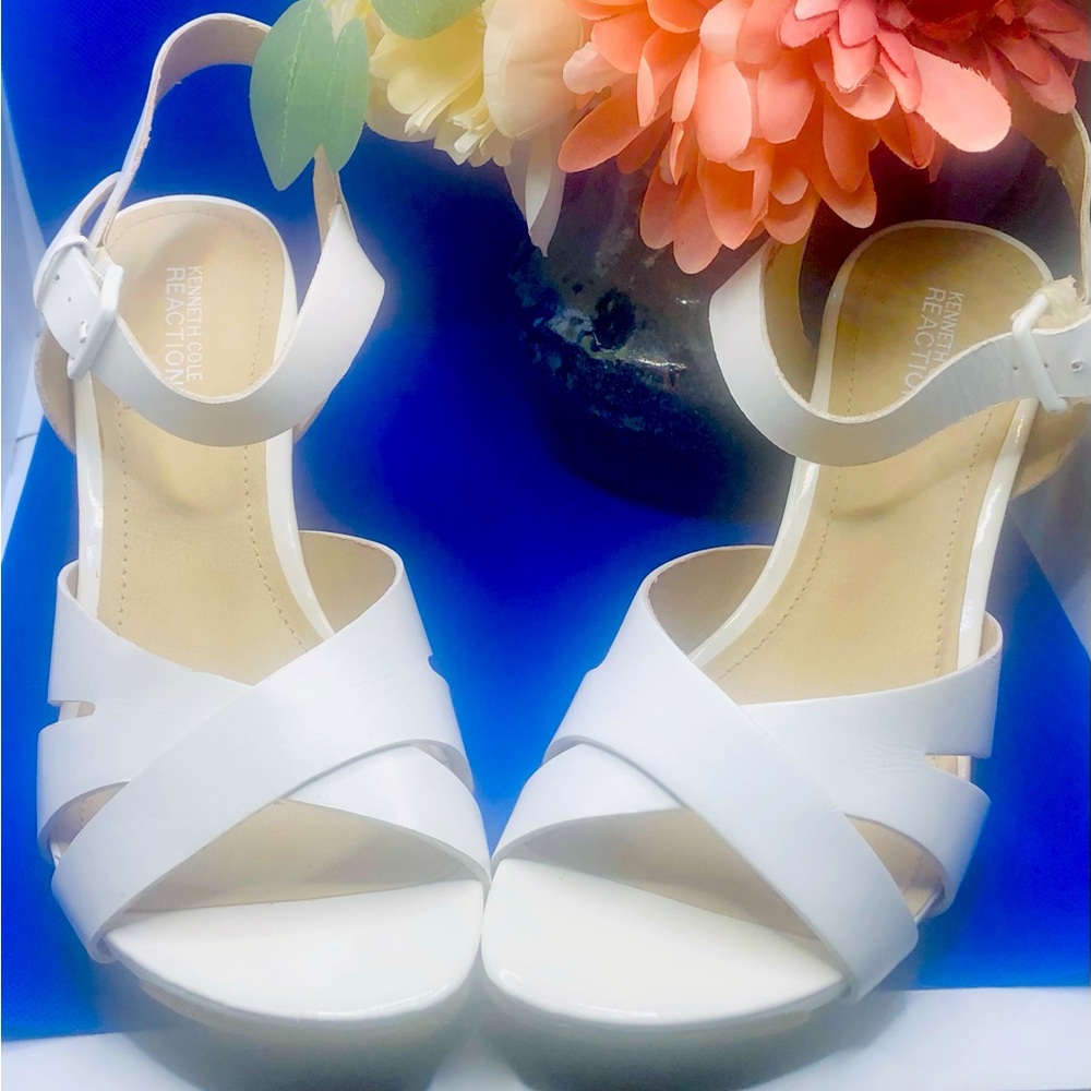 Kenneth Cole Reaction White Wedge Sandals